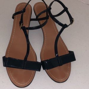 Kate Spade navy patent leather bow sandals 10